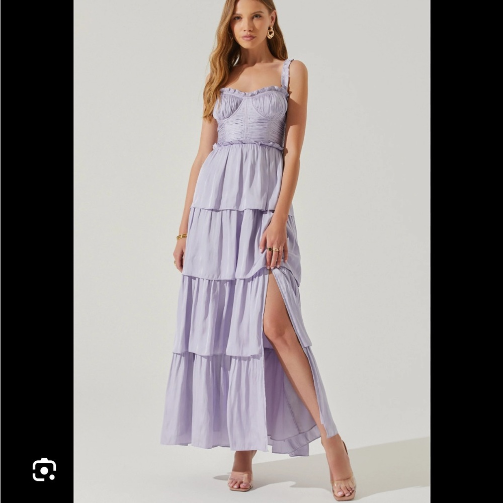 ASTR Tempany Satin Tiered Midi Dress